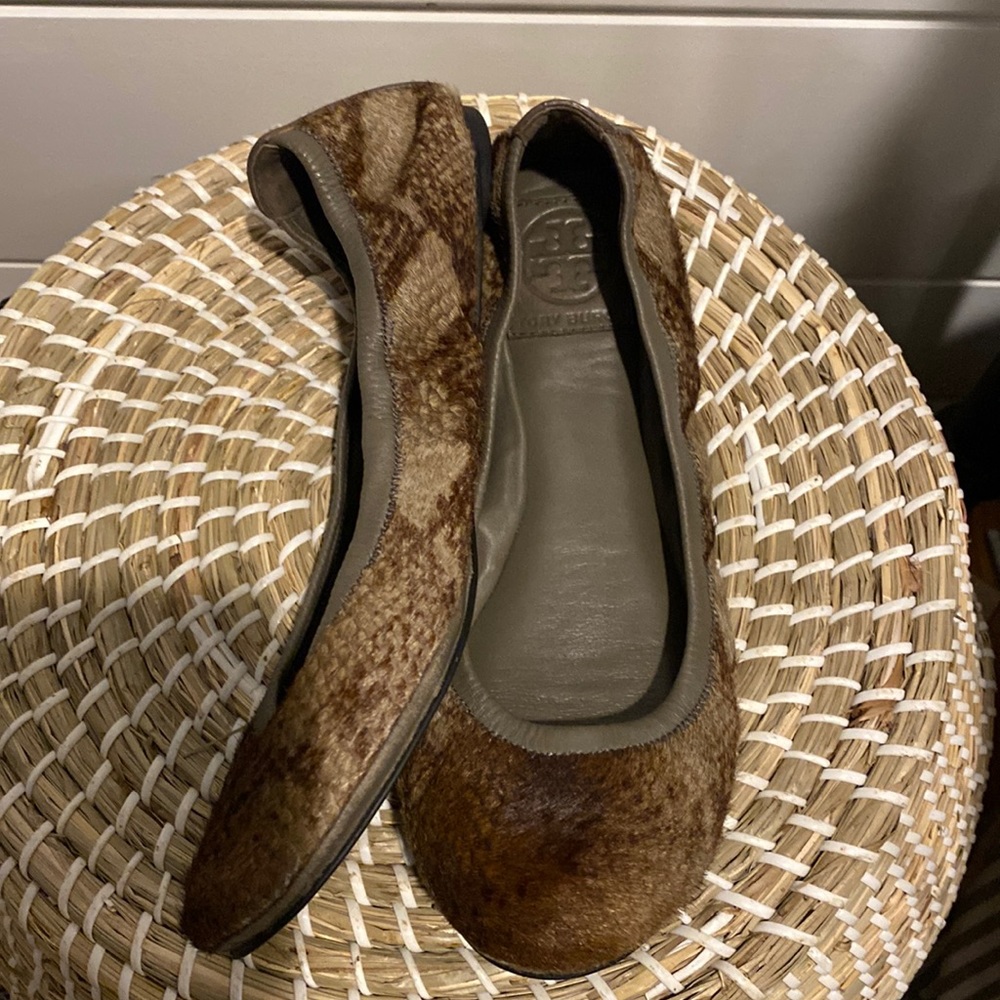 Tory Burch Faux Fur Flats